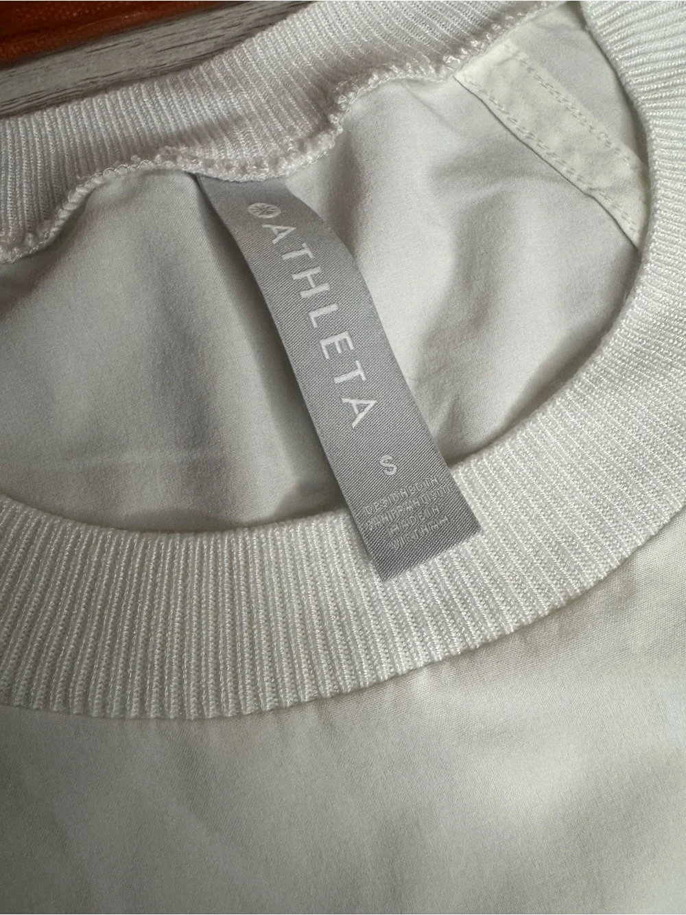 Athleta White Rounded Hem Athletic Tank - Picture 6 of 8
